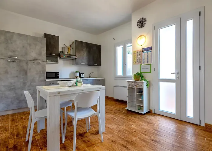 Casa Rinascita Con Piscina Privata Nyaraló